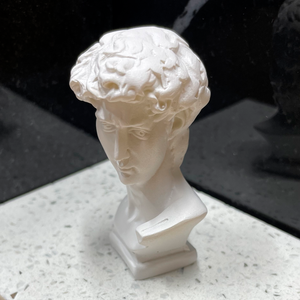 Miniescultura David — vista 3